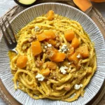 Einfache Kürbis Pesto mit Fetakäse - schnell gemacht